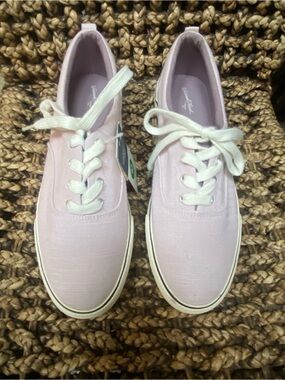 Lavender Canvas Lace-Up KED style Sneakers | Universal Thread Women’s Size 10